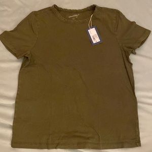 FREE Universal threads Womens M olive green tee shirt. Free with a $25 order!!!